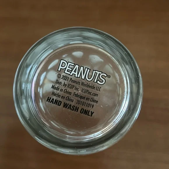 Snoopy Easter glass - Picture 3 of 3